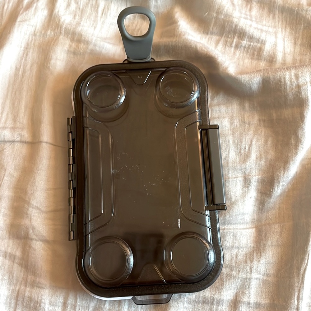 LIKE NEW Waterproof case!